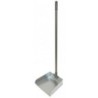 RECOGEDOR METALICO GALVANIZADO CON MANGO 6102