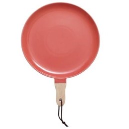 PLATO CON MANGO MADERA COLOR CORAL LAD359