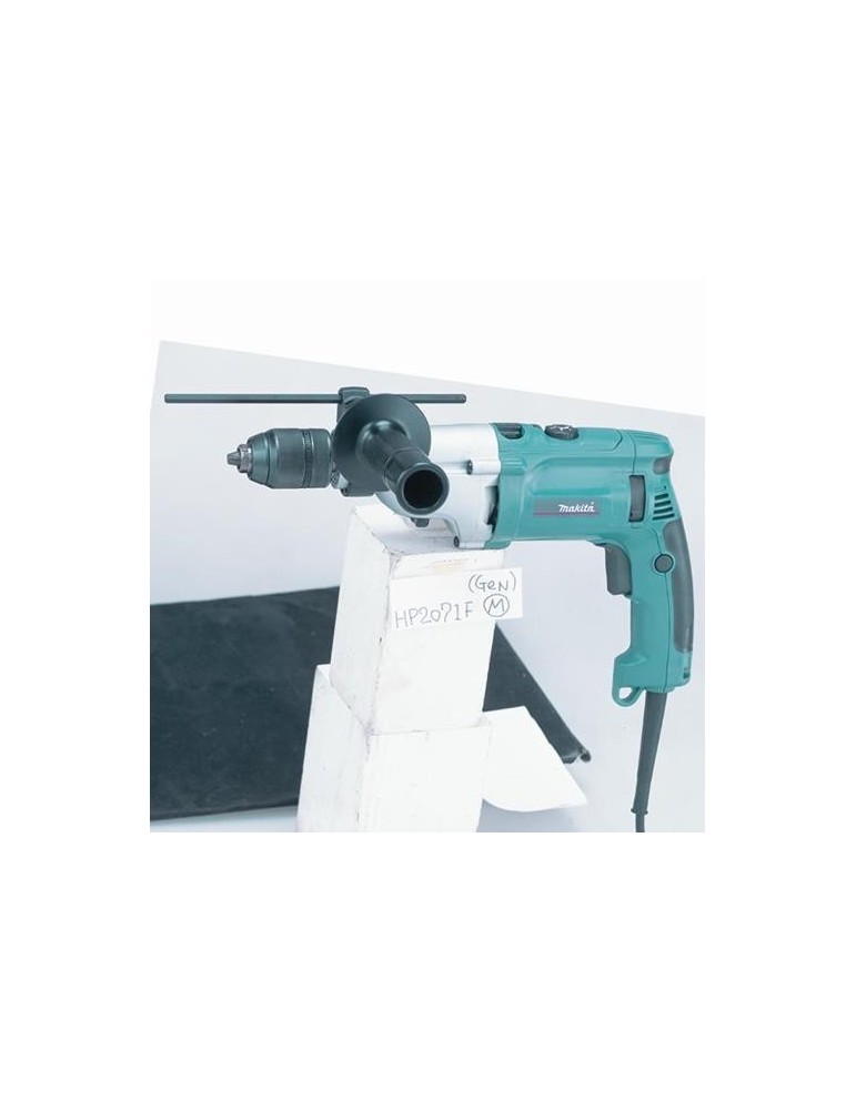 TALADRO PERCUTOR 1010 W. HP 2071